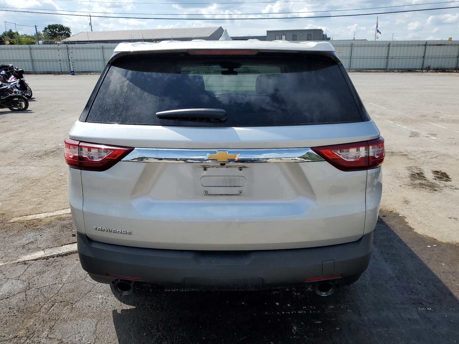 1GNERFKW3KJ102123 2019 Chevrolet Traverse Ls