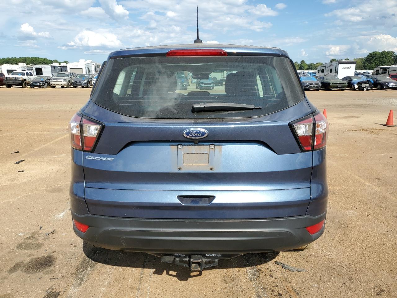 2018 Ford Escape S VIN: 1FMCU0F7XJUC59316 Lot: 68907154