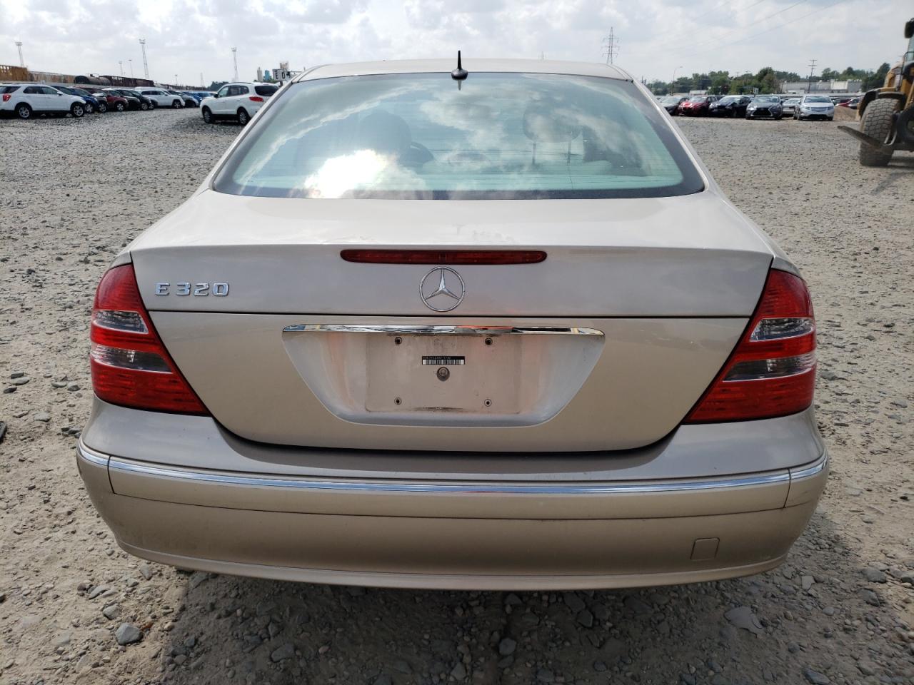 WDBUF65J24A415730 2004 Mercedes-Benz E 320