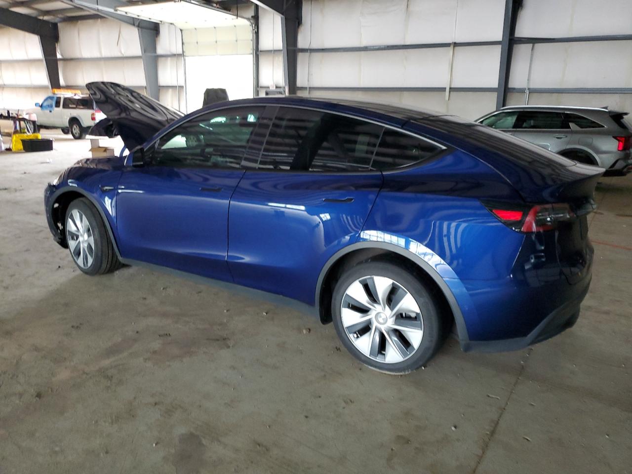 5YJYGDEE0LF032446 Tesla Model Y  2