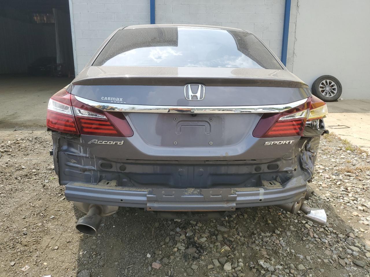 2017 Honda Accord Sport VIN: 1HGCR2F52HA032750 Lot: 65963424