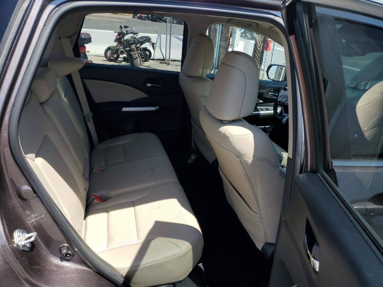 2016 Honda Cr-V Touring VIN: 5J6RM3H96GL010700 Lot: 65937854