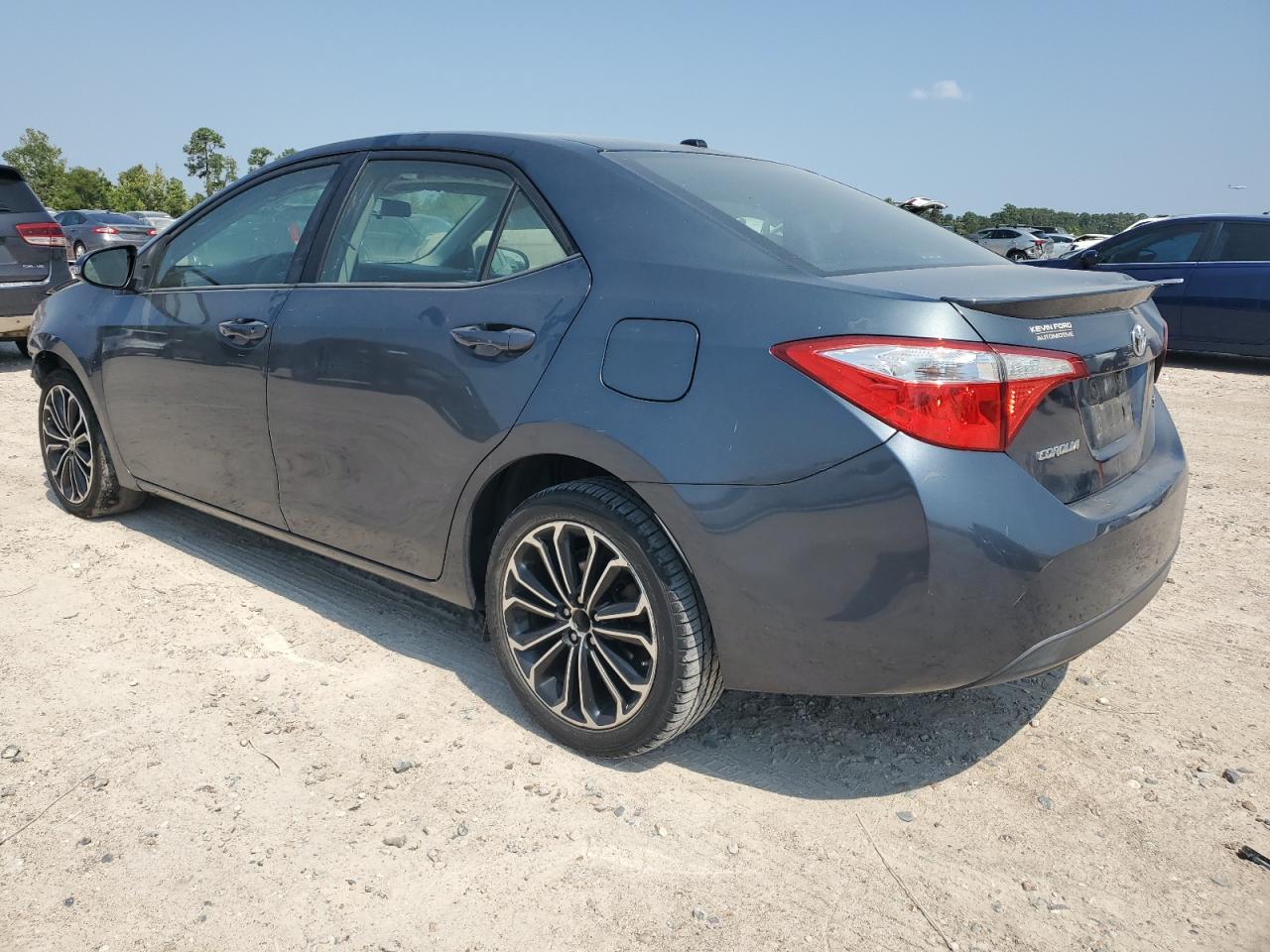 2015 Toyota Corolla - Image 2