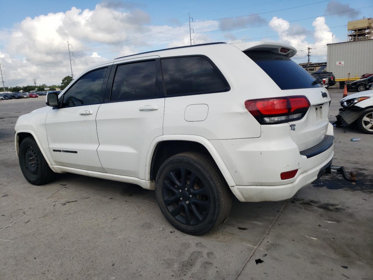 1C4RJEAGXHC756782 2017 JEEP GRAND CHEROKEE - Image 2