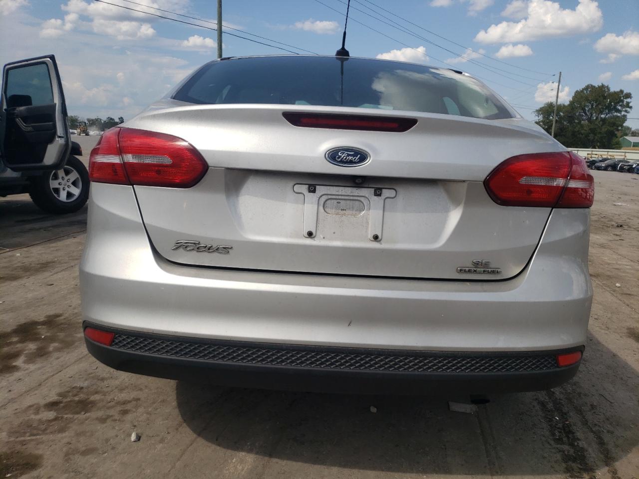 1FADP3F22FL229266 2015 Ford Focus Se