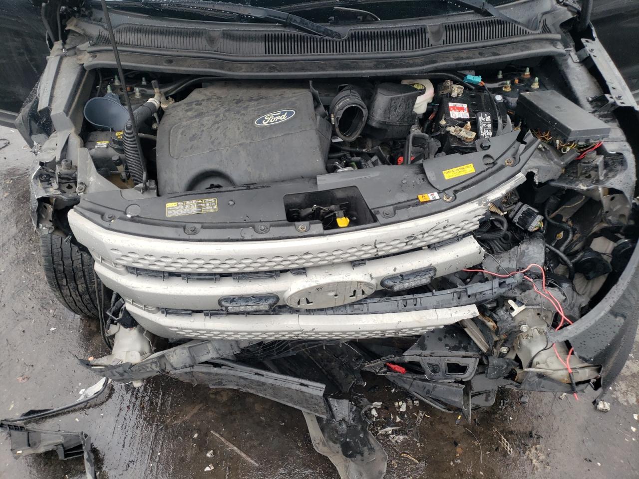 2011 Ford Explorer - Image 13