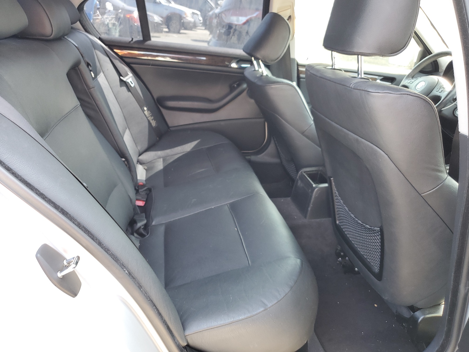 WBAAZ33433KP79927 2003 BMW 325 I