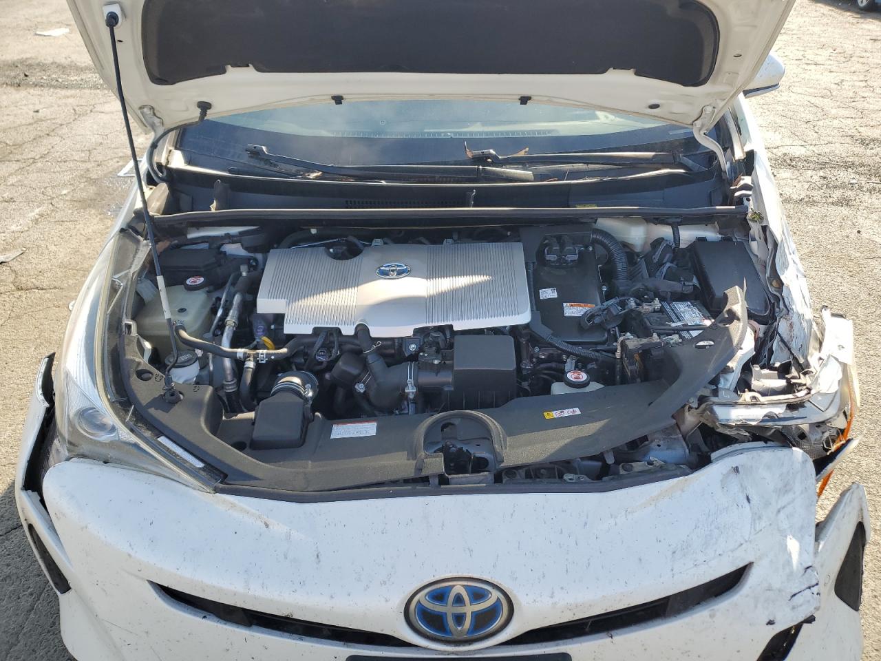 JTDKARFU6H3044812 2017 Toyota Prius