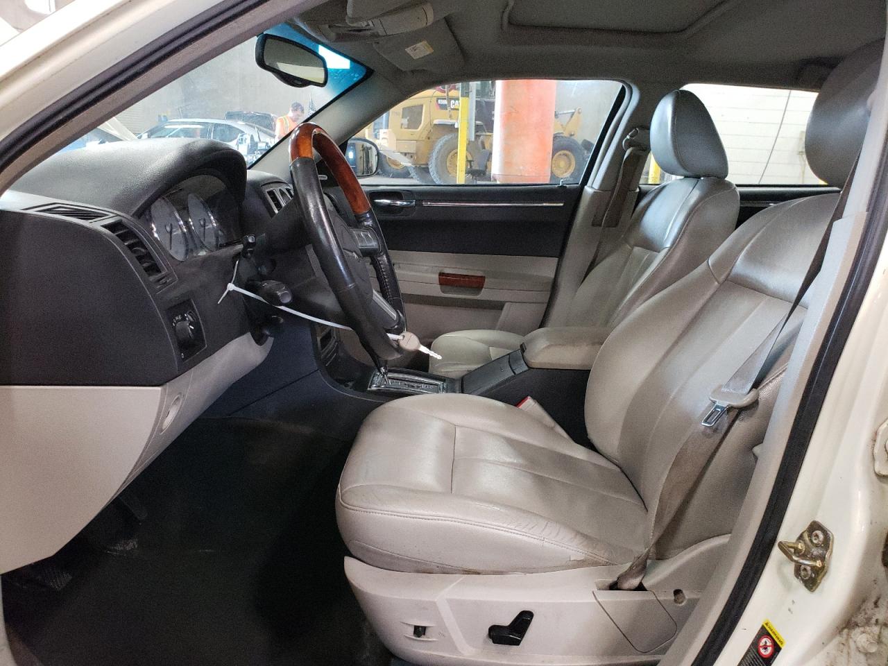 2005 Chrysler 300 Touring VIN: 2C3AA53G35H556396 Lot: 67497244