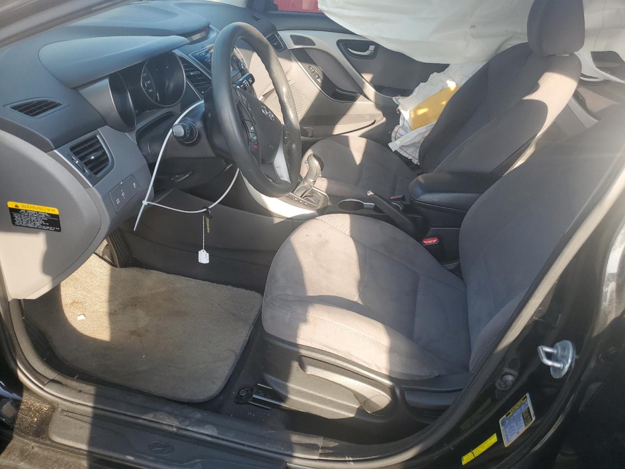 2014 Hyundai Elantra - Image 7