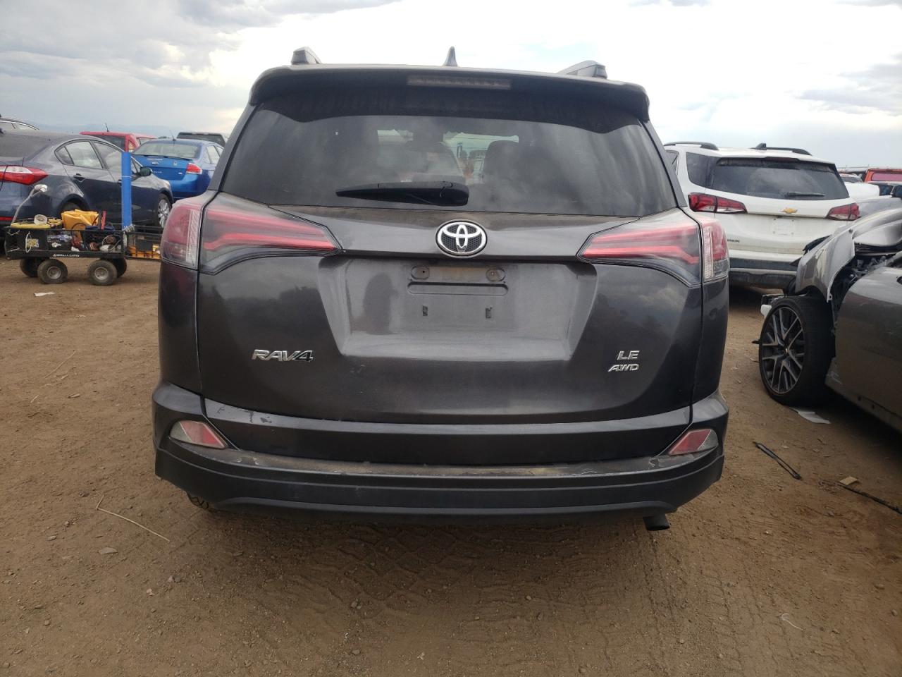 JTMBFREVXHJ124301 2017 Toyota Rav4 Le