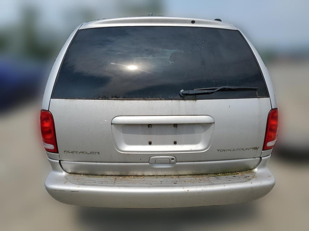 2000 Chrysler Town & Country Lx VIN: 1C4GP44R3YB809776 Lot: 65882854