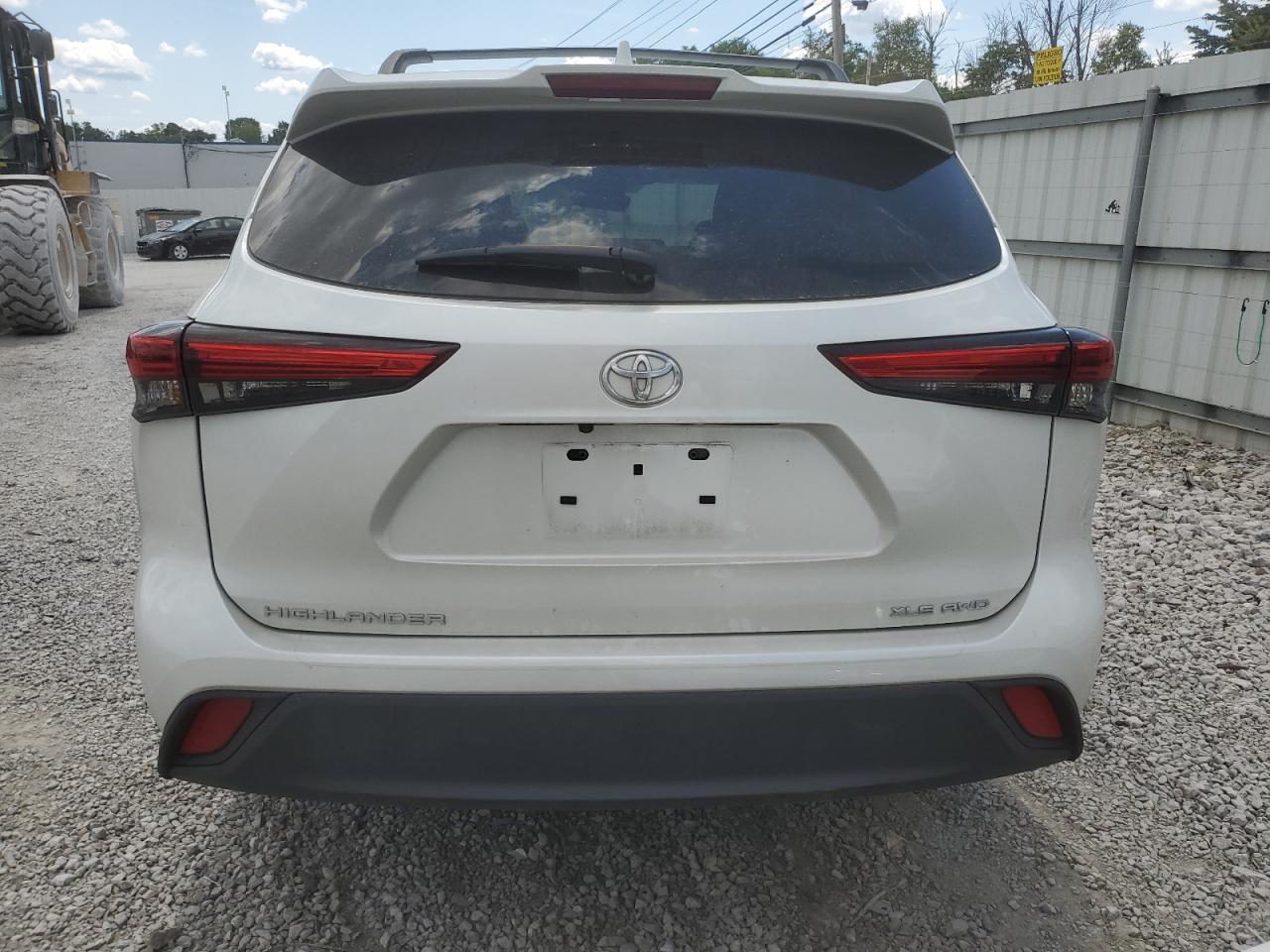 2022 Toyota Highlander Xle VIN: 5TDGZRBH2NS592033 Lot: 67254634