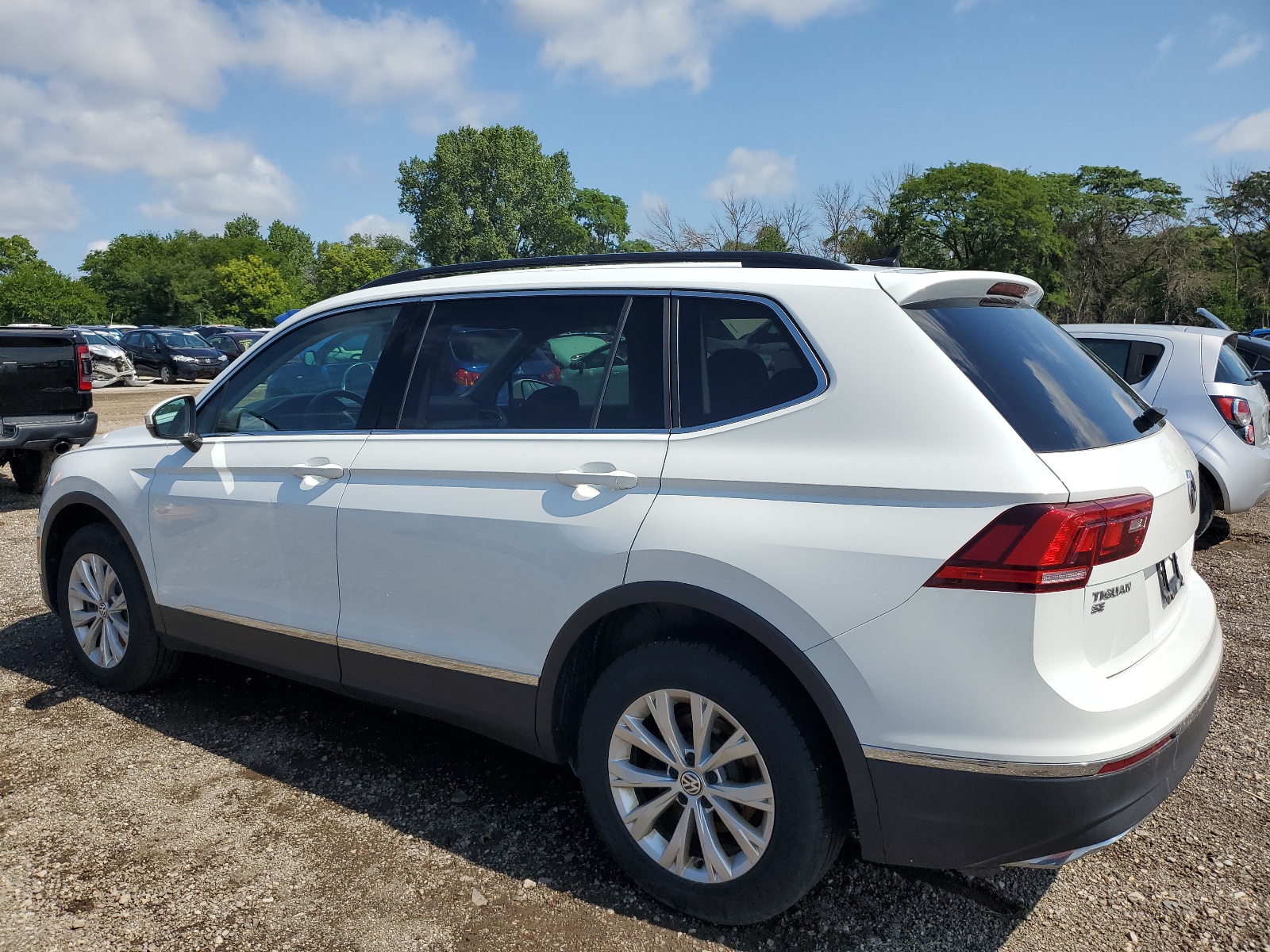 2018 Volkswagen Tiguan Se vin: 3VV2B7AX2JM053340