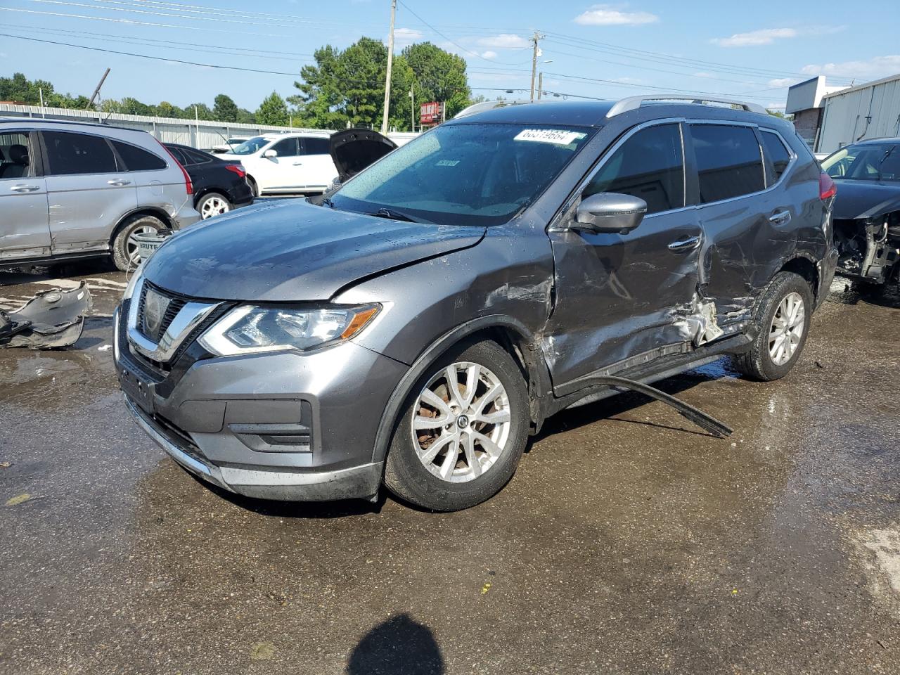 KNMAT2MV7HP581139 2017 NISSAN ROGUE - Image 1