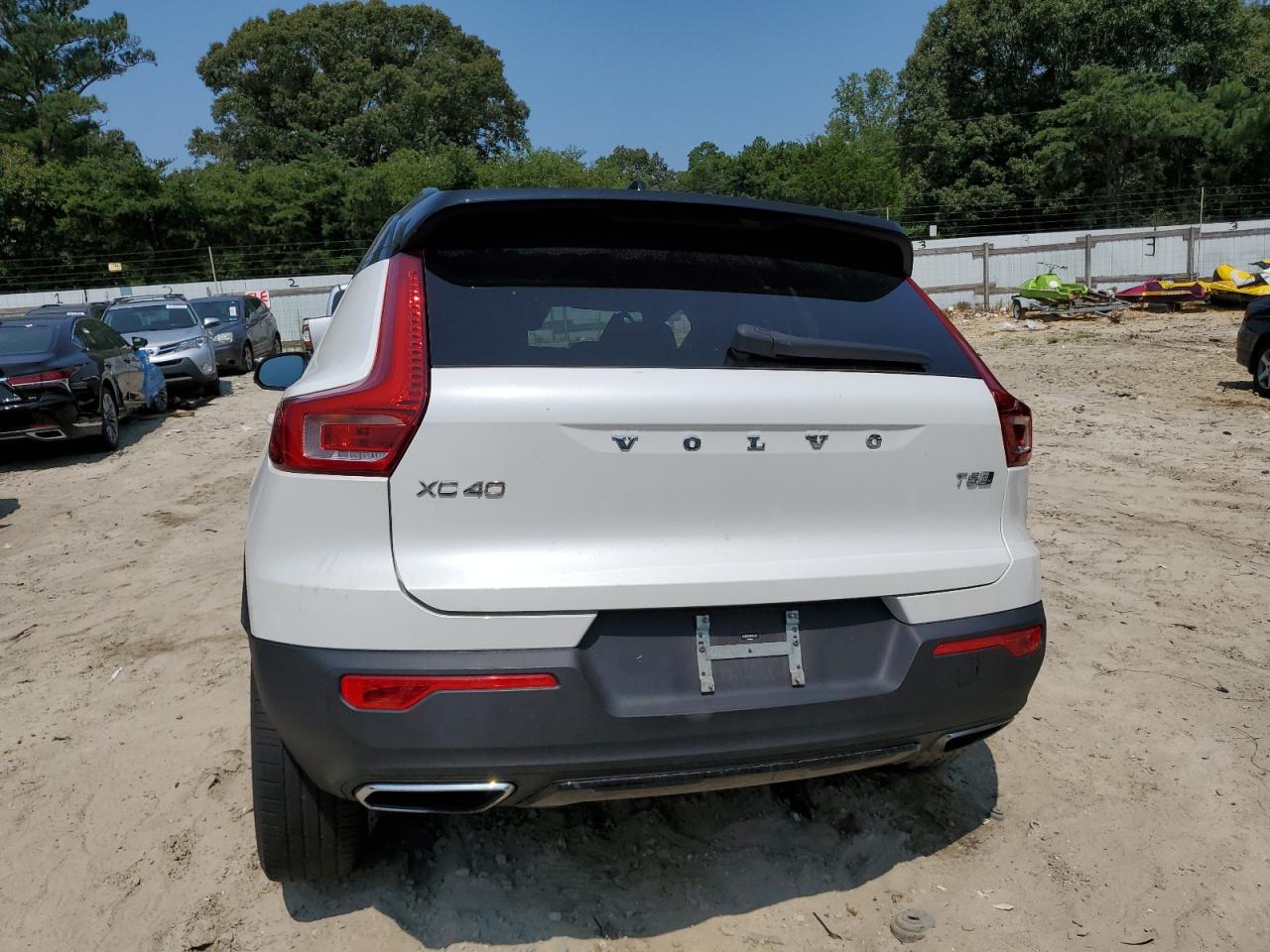 YV4162UM0K2075751 2019 Volvo Xc40 T5 R-Design