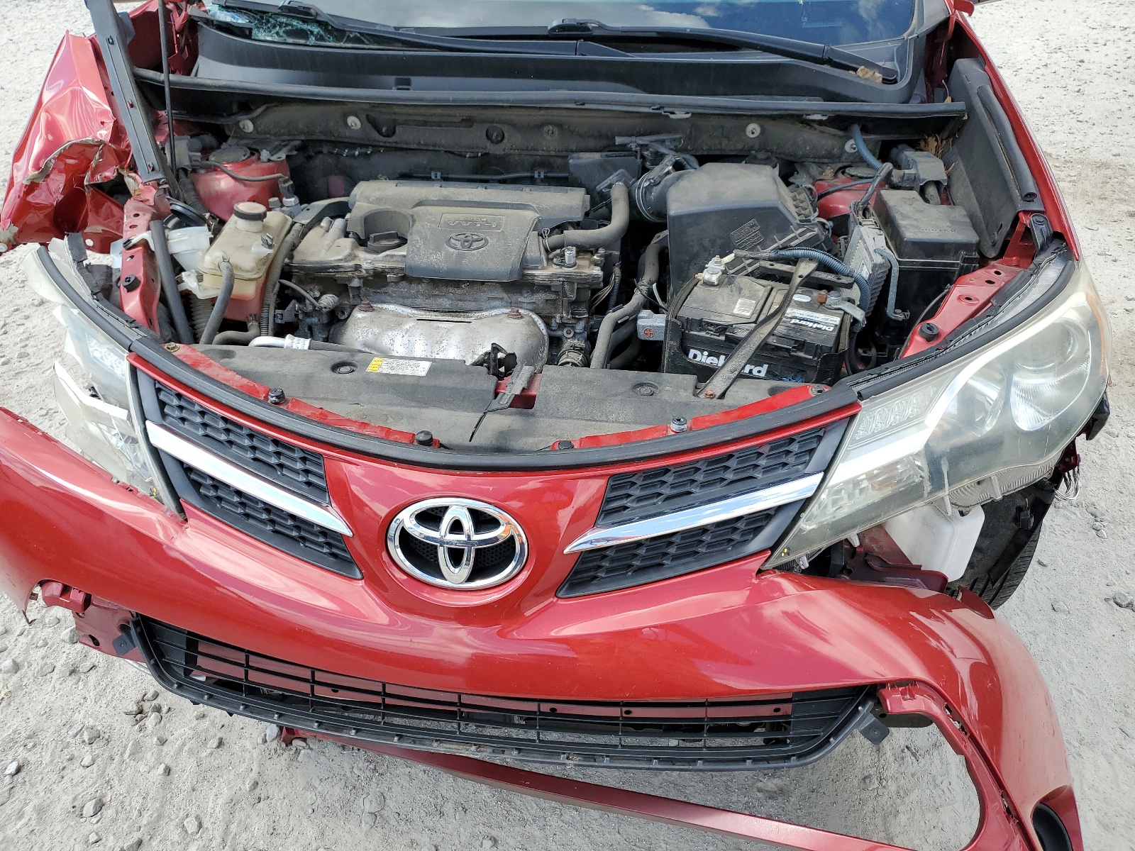 JTMBFREV5FJ035734 2015 Toyota Rav4 Le