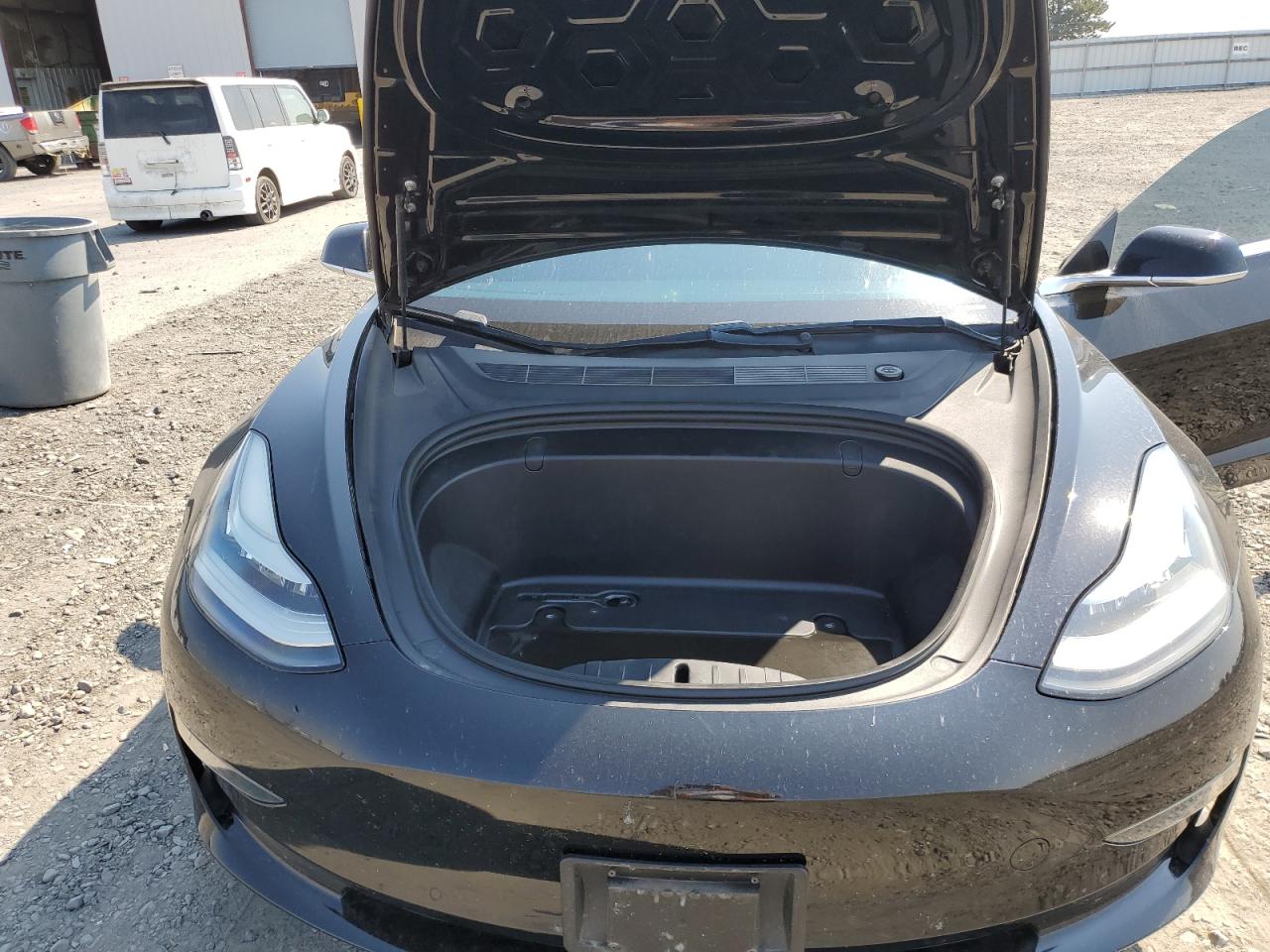 5YJ3E1EB2JF149169 2018 Tesla Model 3