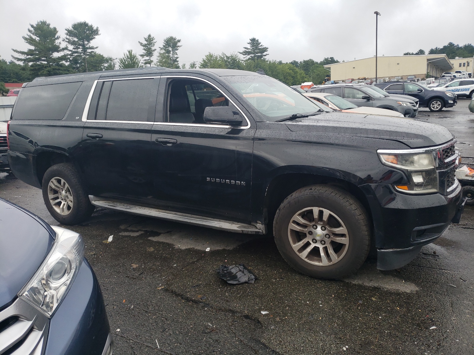 2015 Chevrolet Suburban K1500 Lt vin: 1GNSKJKC8FR145475