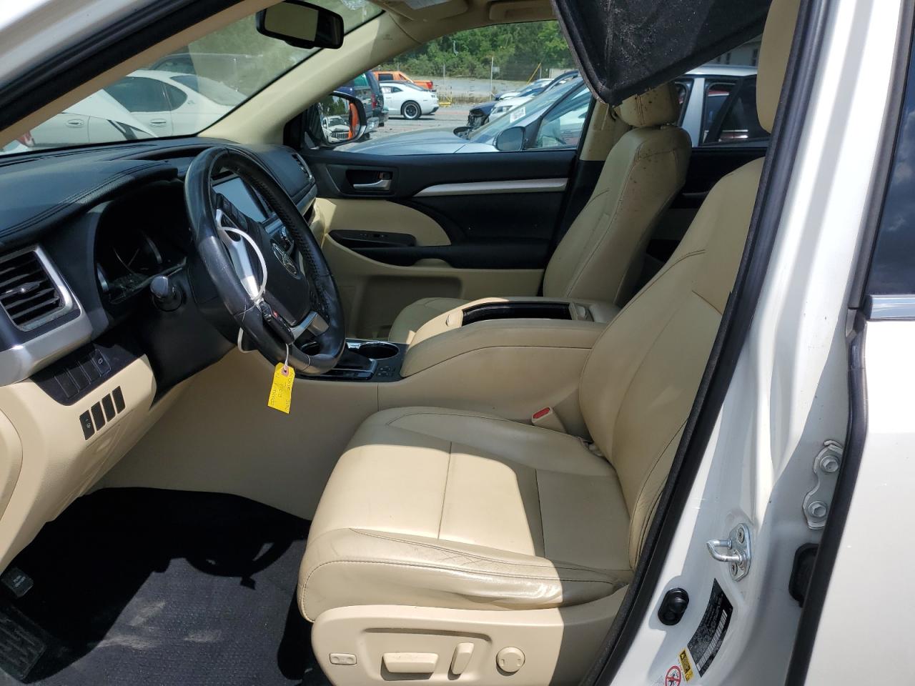 2014 Toyota Highlander Xle VIN: 5TDJKRFH8ES045790 Lot: 67382314