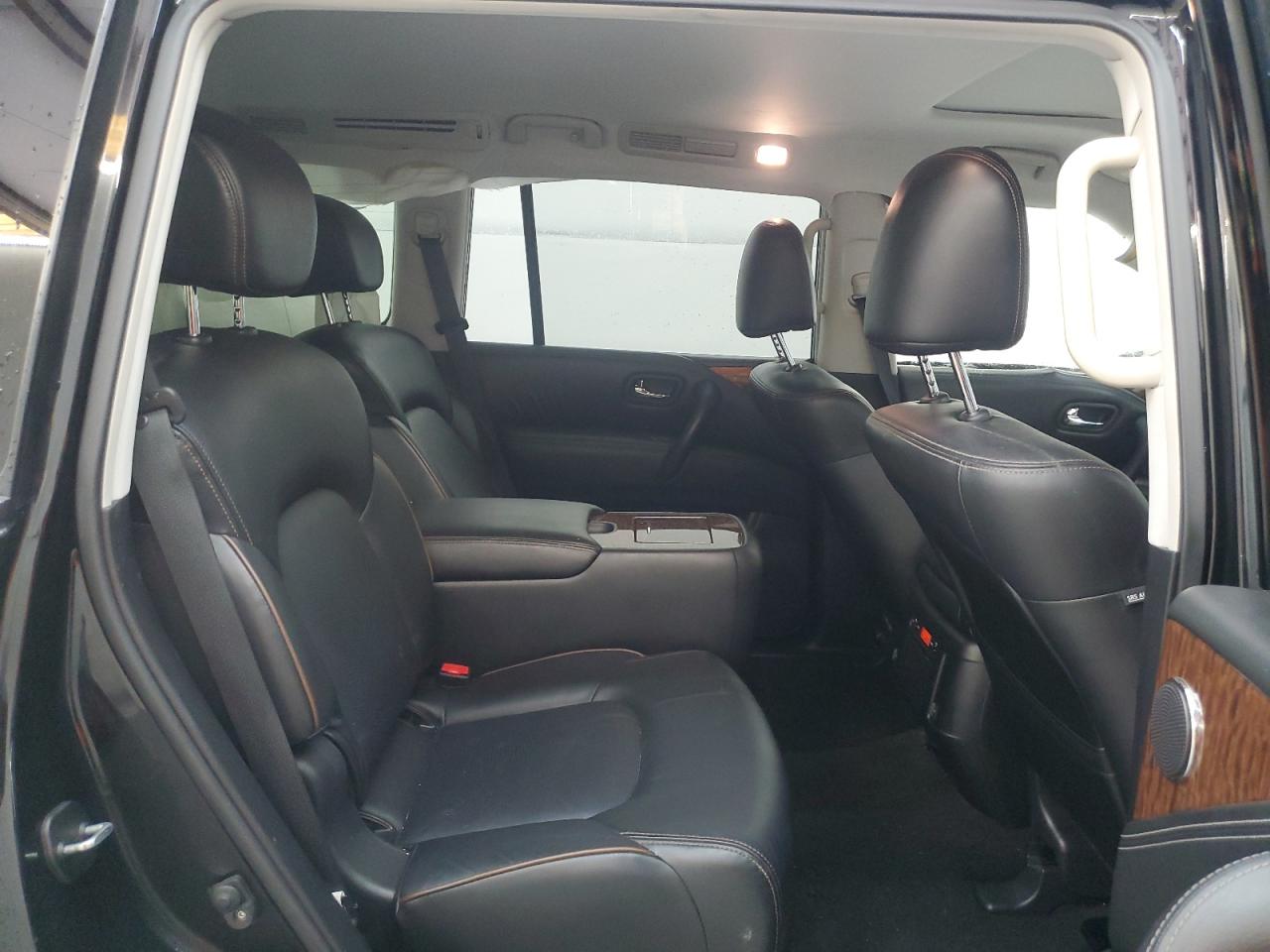 2020 Nissan Armada - Image 11