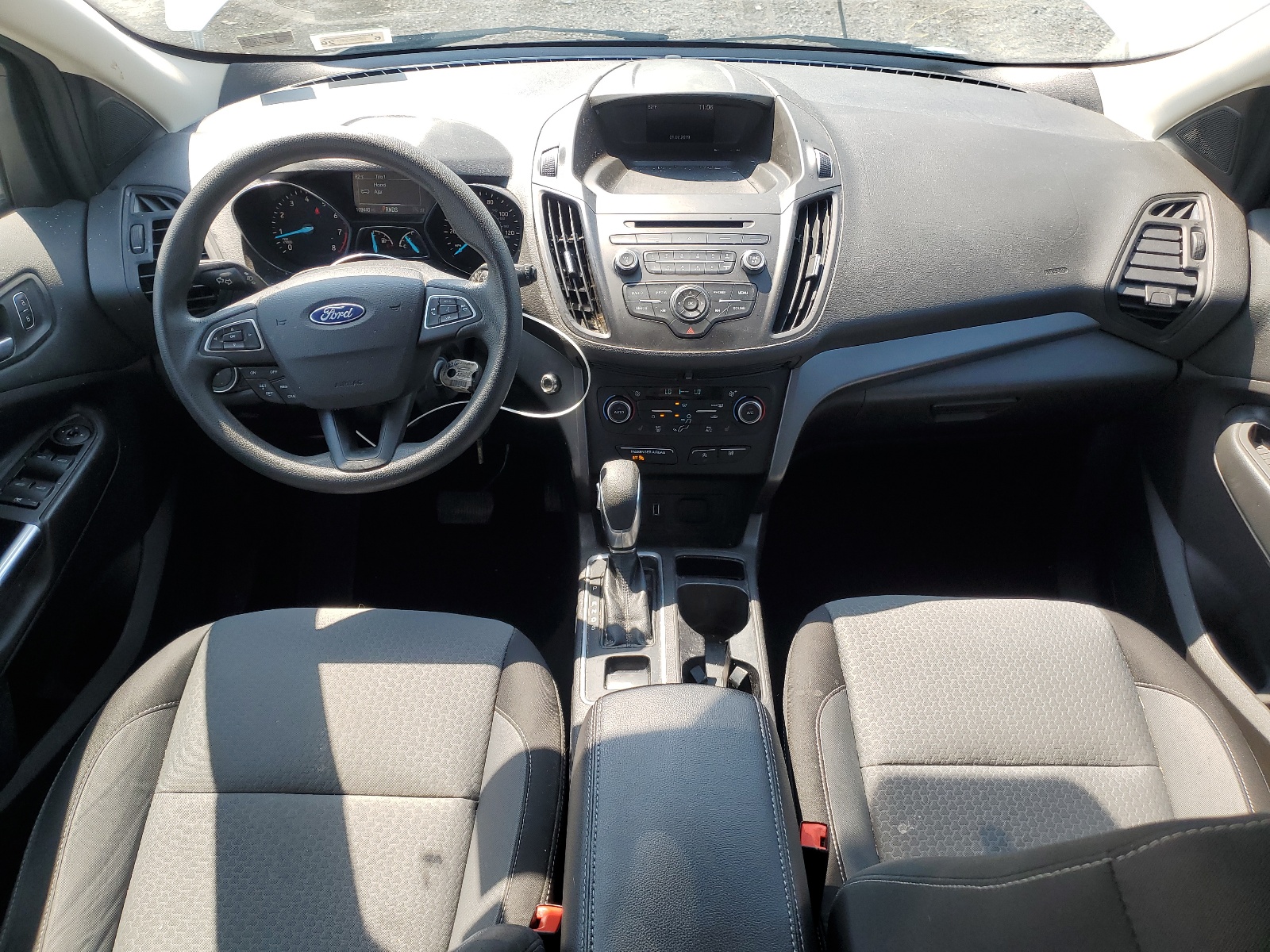 1FMCU9GD4JUC76962 2018 Ford Escape Se