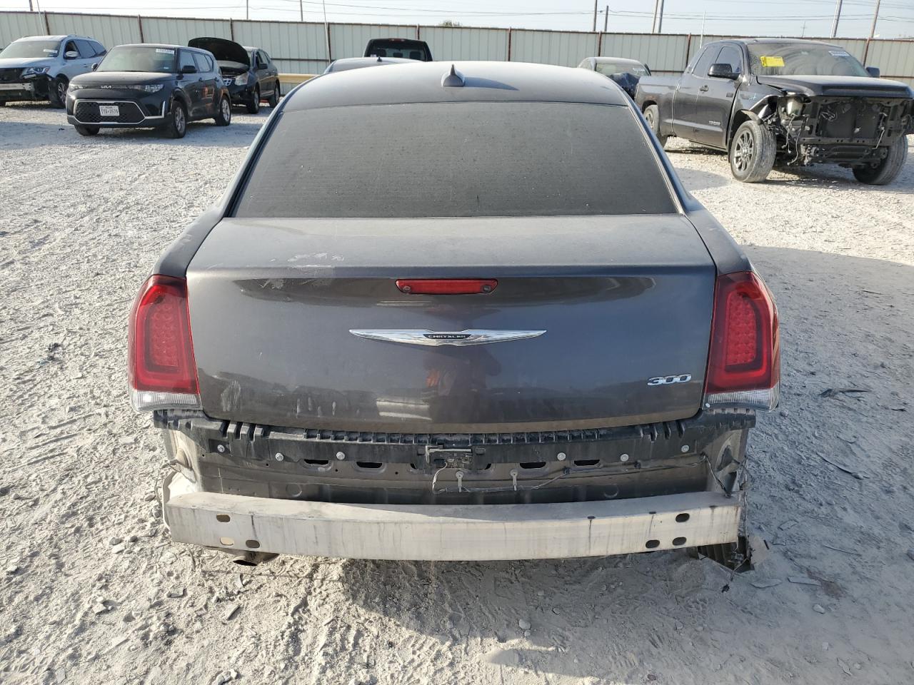 2020 Chrysler 300 Touring VIN: 2C3CCAAG5LH112092 Lot: 65831654