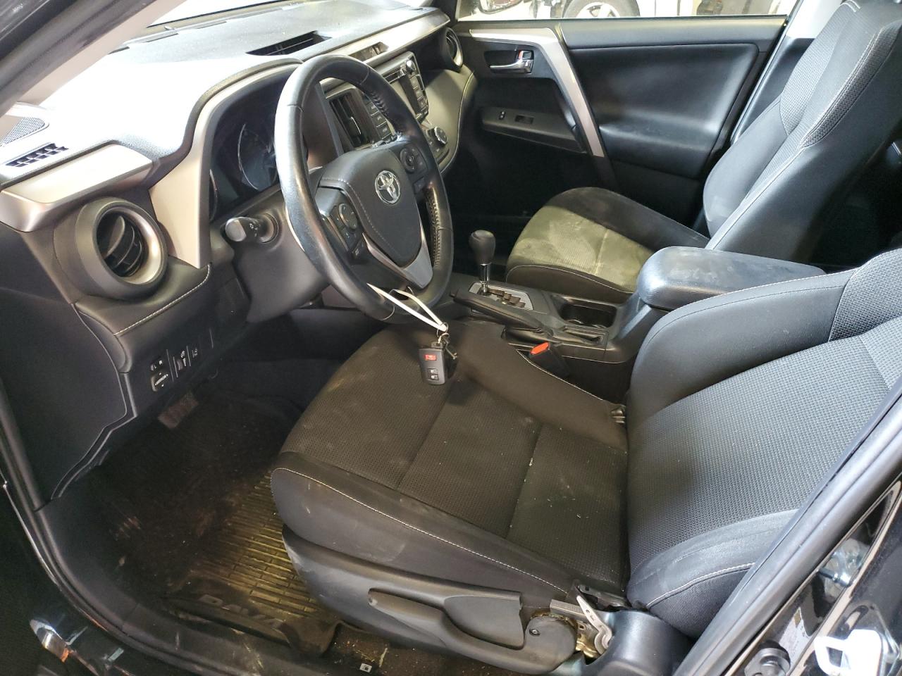 2017 Toyota Rav4 Hv Le VIN: JTMRJREV6HD114330 Lot: 65816704