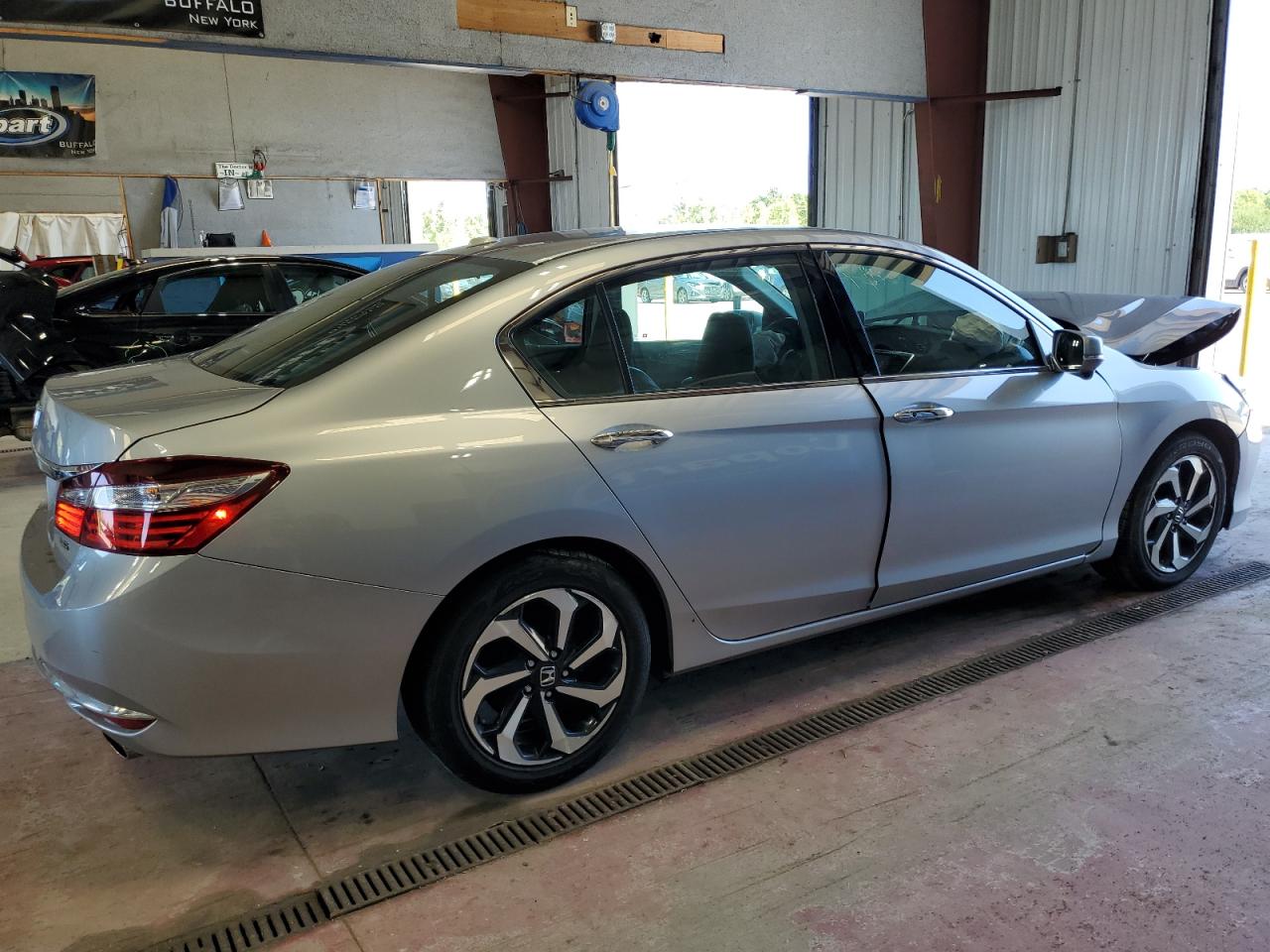 1HGCR3F81HA027796 2017 Honda Accord Exl