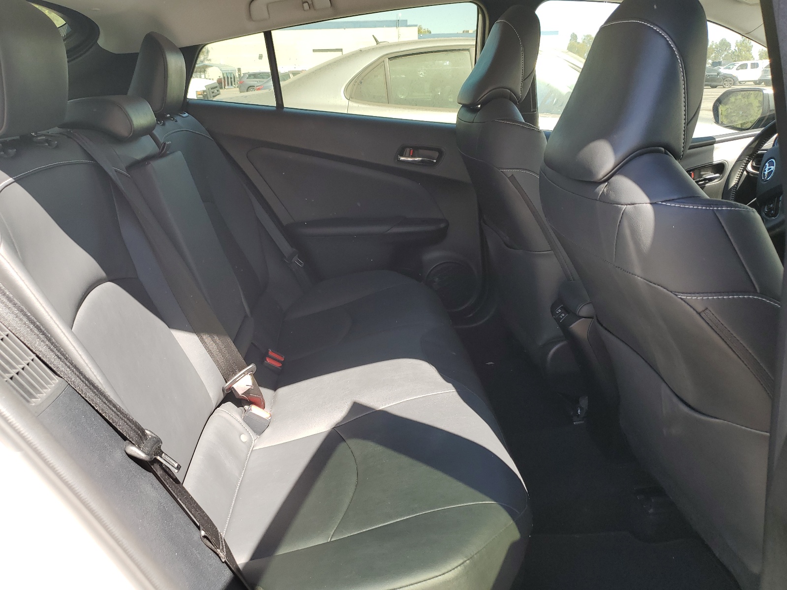 JTDKAMFP1M3188064 2021 Toyota Prius Prime Le