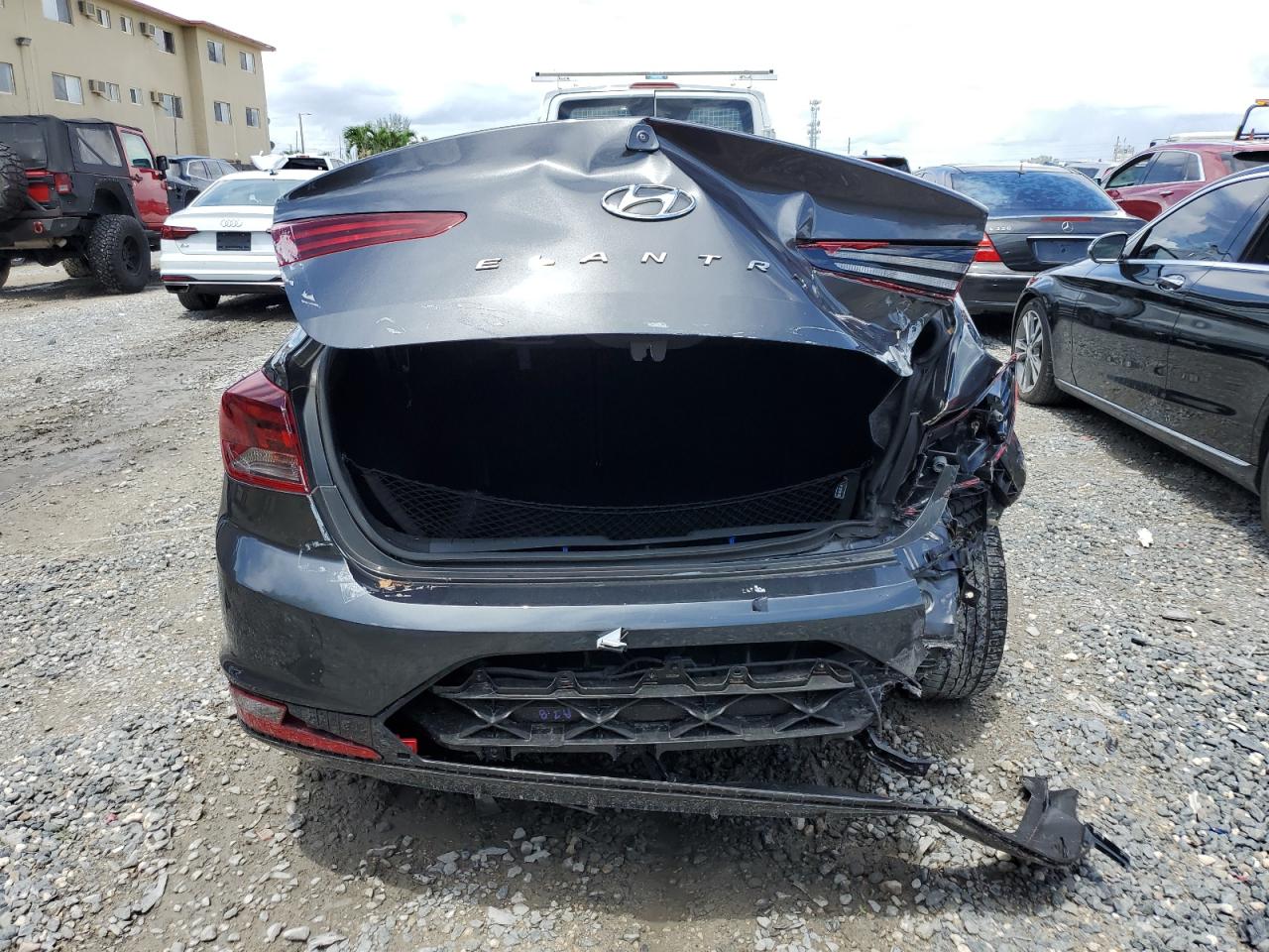 2020 Hyundai Elantra Sel VIN: 5NPD84LF6LH589953 Lot: 65518524