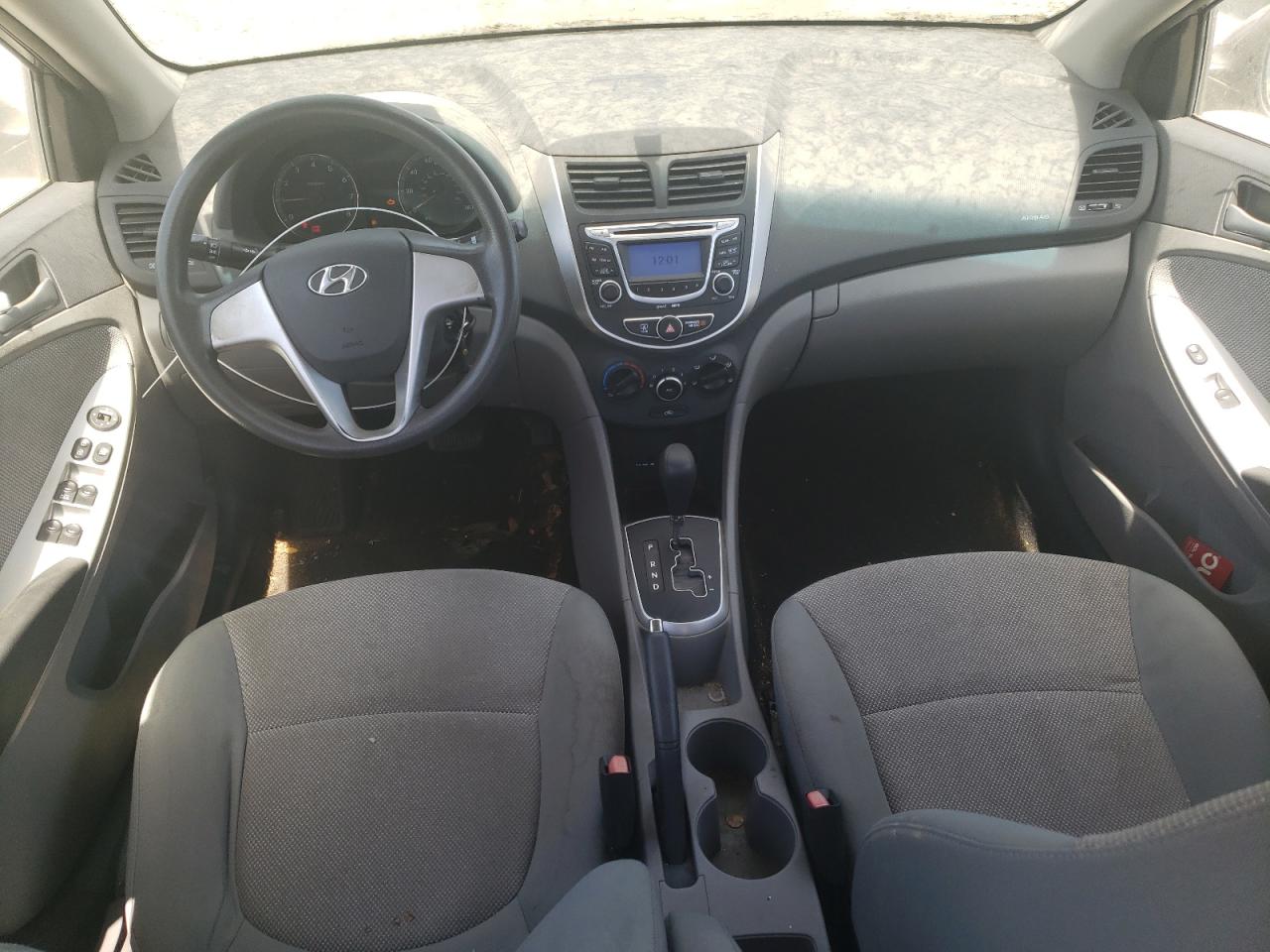 2013 Hyundai Accent Gls VIN: KMHCT4AE1DU415618 Lot: 66912384