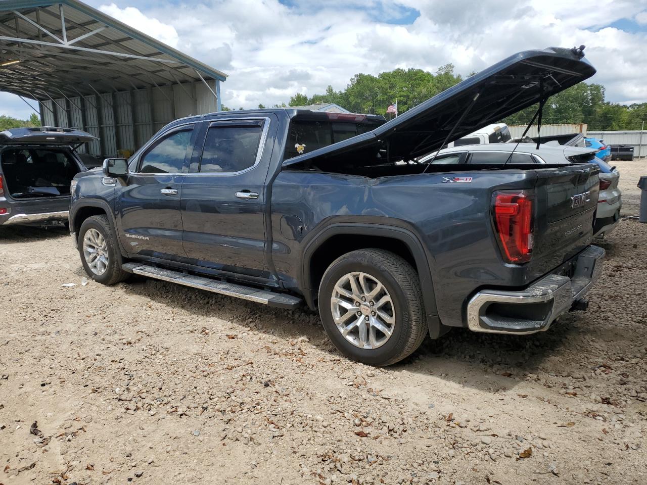 2021 GMC Sierra - Image 2