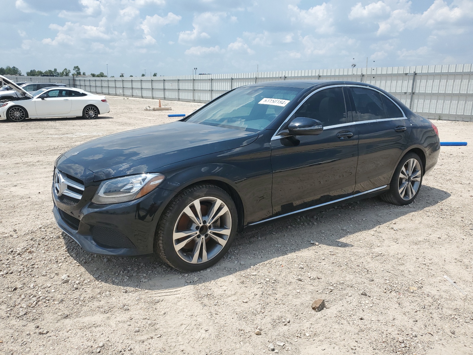 2018 Mercedes-Benz C 300 vin: 55SWF4JB1JU243981