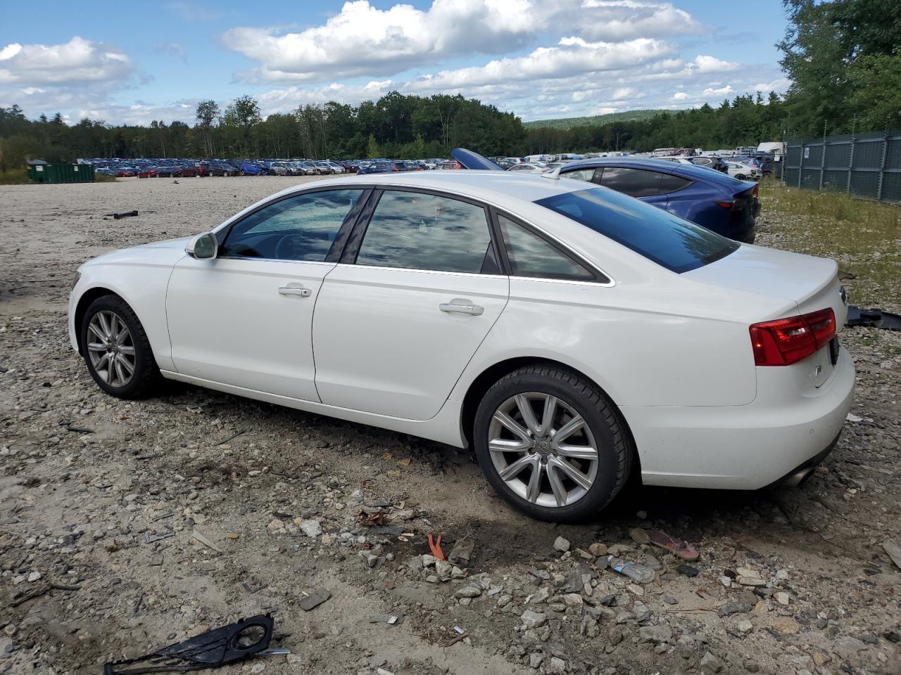 WAUGFAFC9FN010846 2015 AUDI A6 - Image 2