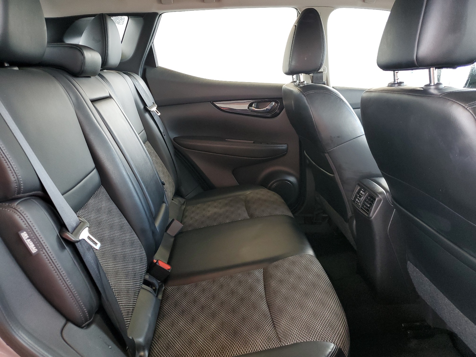 JN1BJ1BV0NW350031 2022 Nissan Rogue Sport Sv