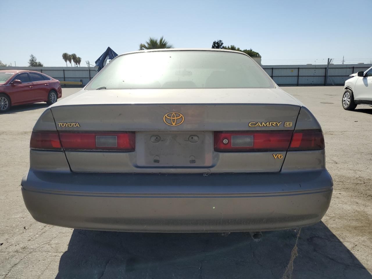 1999 Toyota Camry Le VIN: JT2BF22K4X0228202 Lot: 84963434