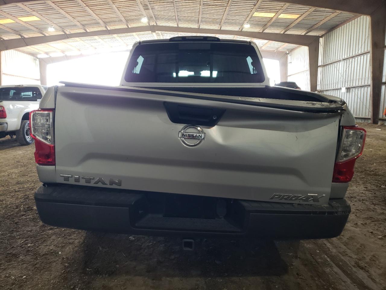 2017 Nissan Titan Sv VIN: 1N6AA1E58HN568830 Lot: 67260364