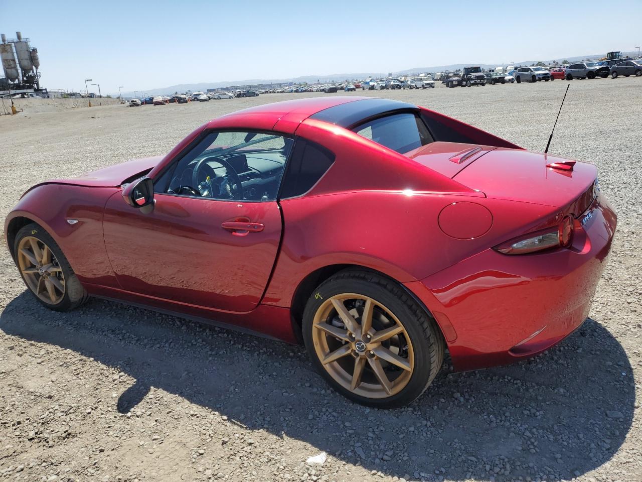 JM1NDAM71J0204105 2018 MAZDA MX-5 - Image 2