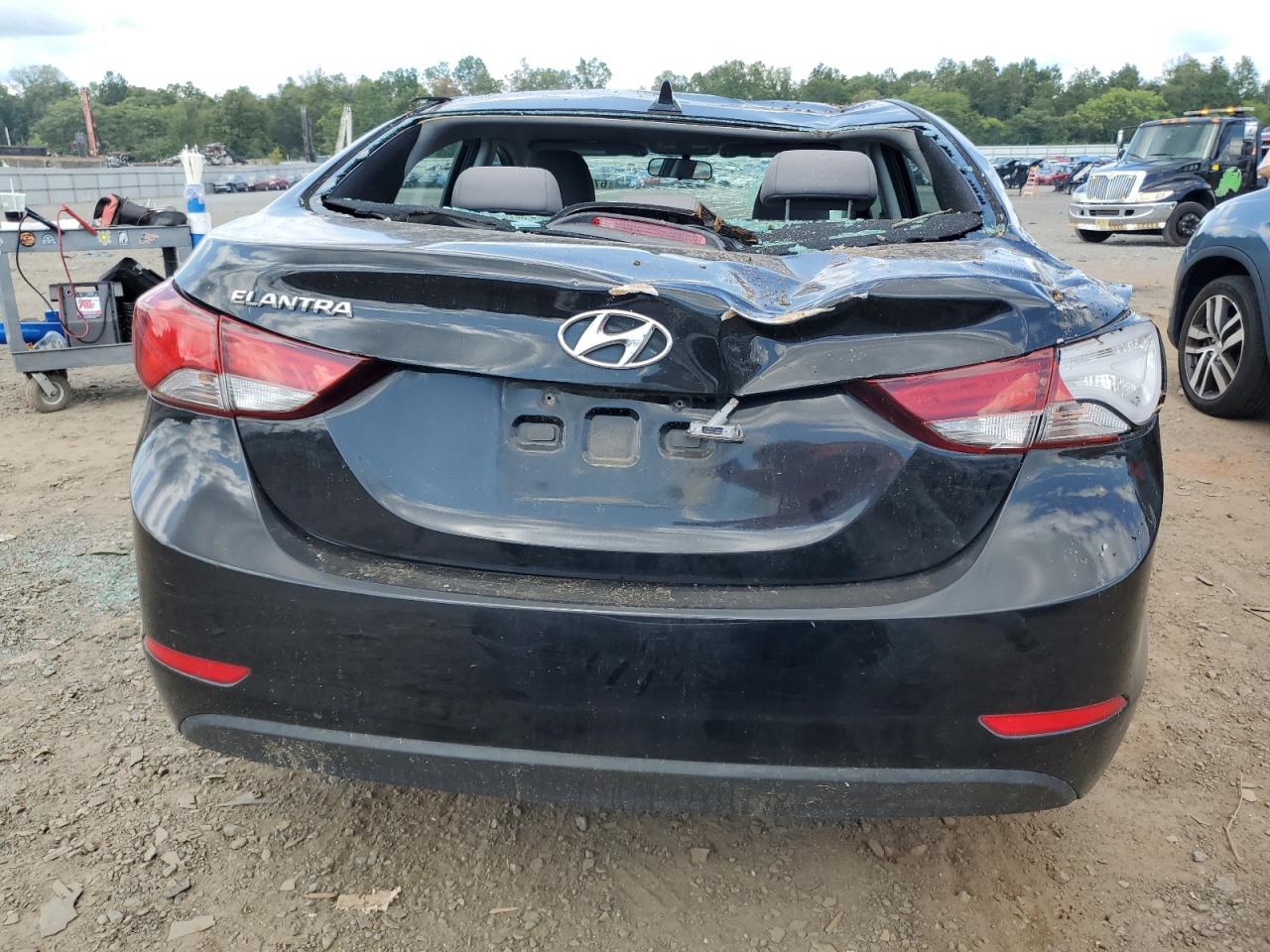 VIN KMHDH4AE3FU264631 2015 HYUNDAI ELANTRA no.6