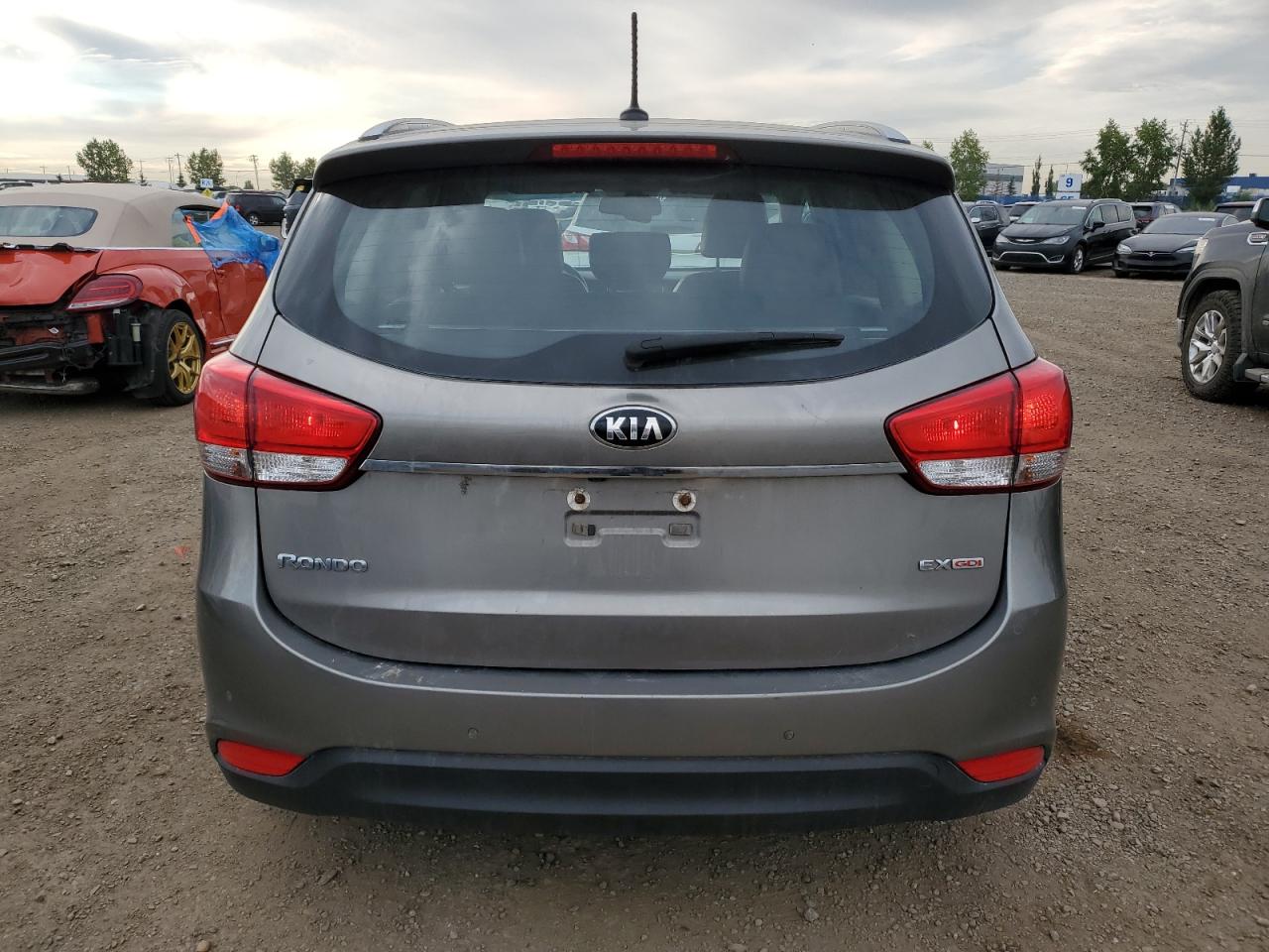 2014 Kia Rondo VIN: KNAHU8A33E7063538 Lot: 68336724