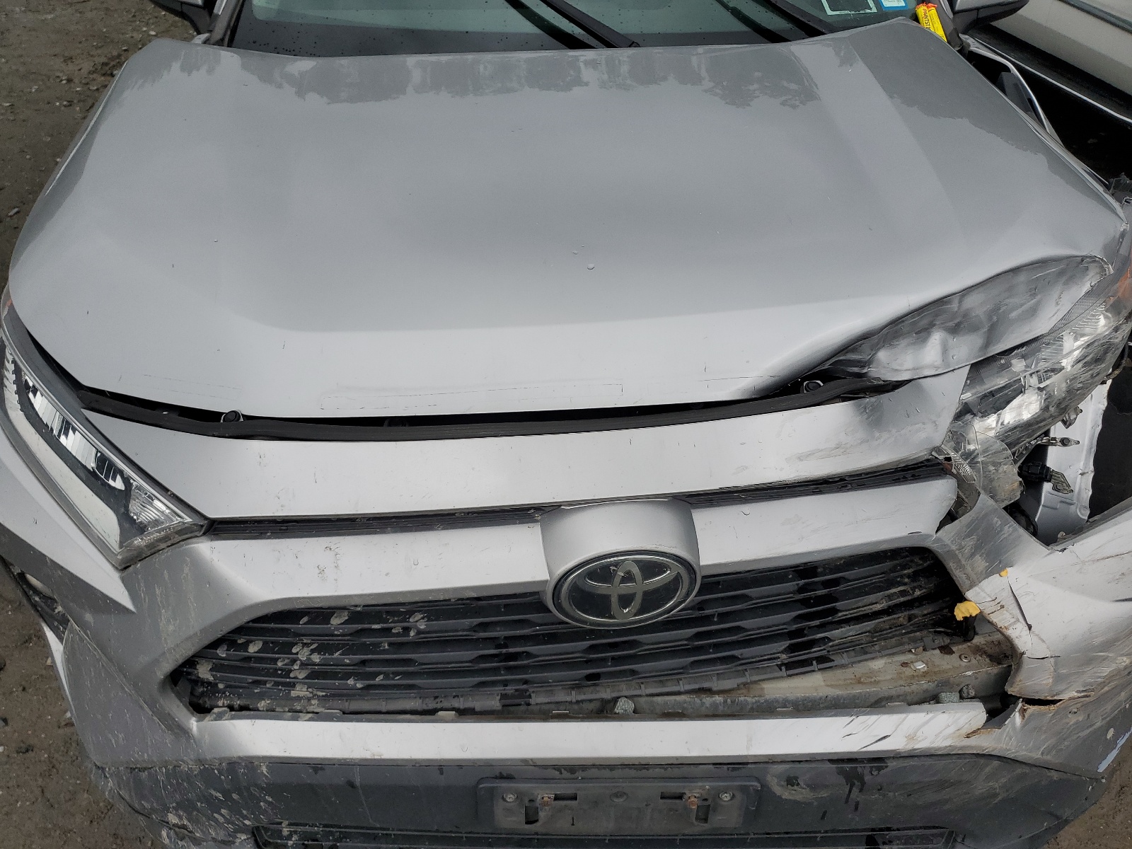 2T3P1RFV3LC084898 2020 Toyota Rav4 Xle