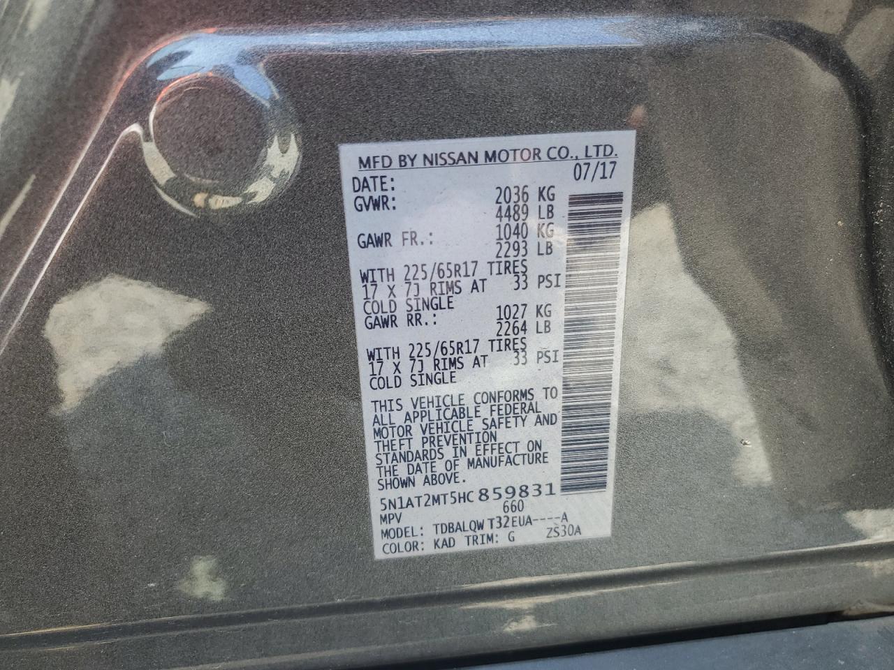 2017 Nissan Rogue - Image 13