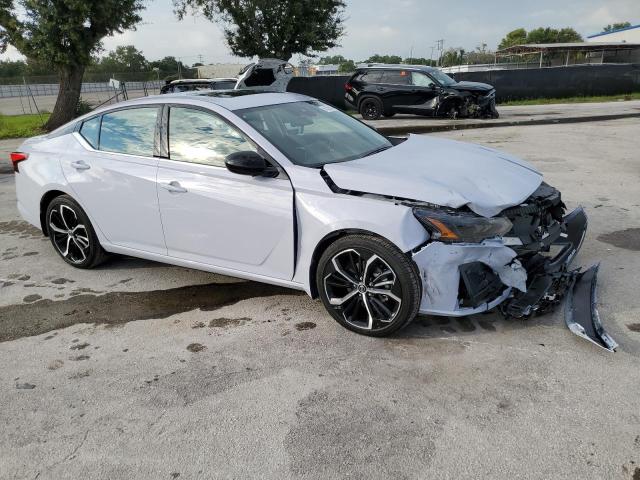 1N4BL4CV1RN364089 Nissan Altima SR 4