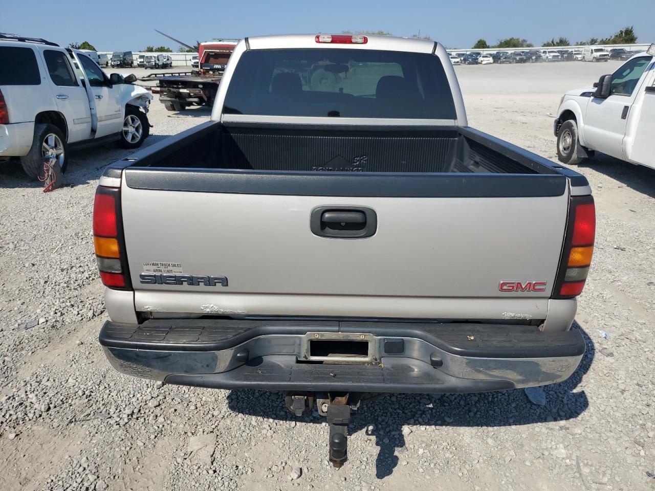 2005 GMC New Sierra K1500 VIN: 2GTEK13T951134979 Lot: 69242524