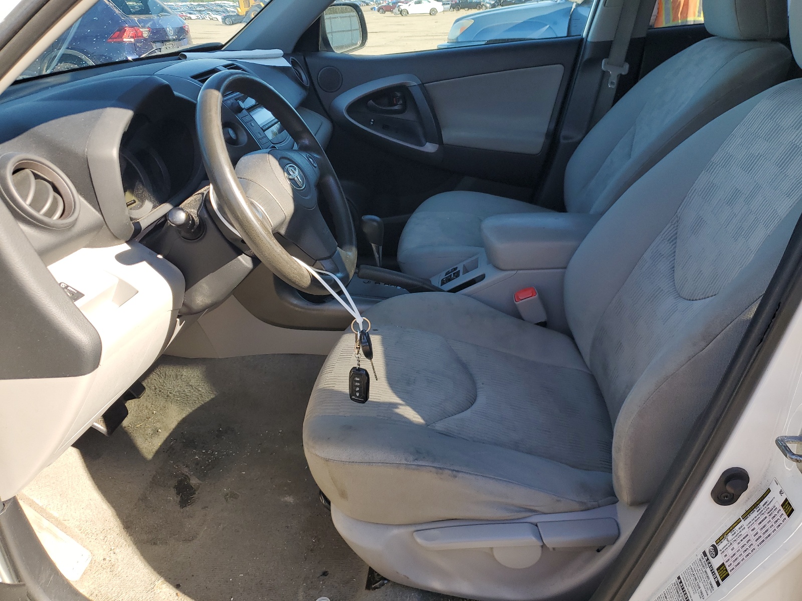 2T3BF4DV1BW087605 2011 Toyota Rav4