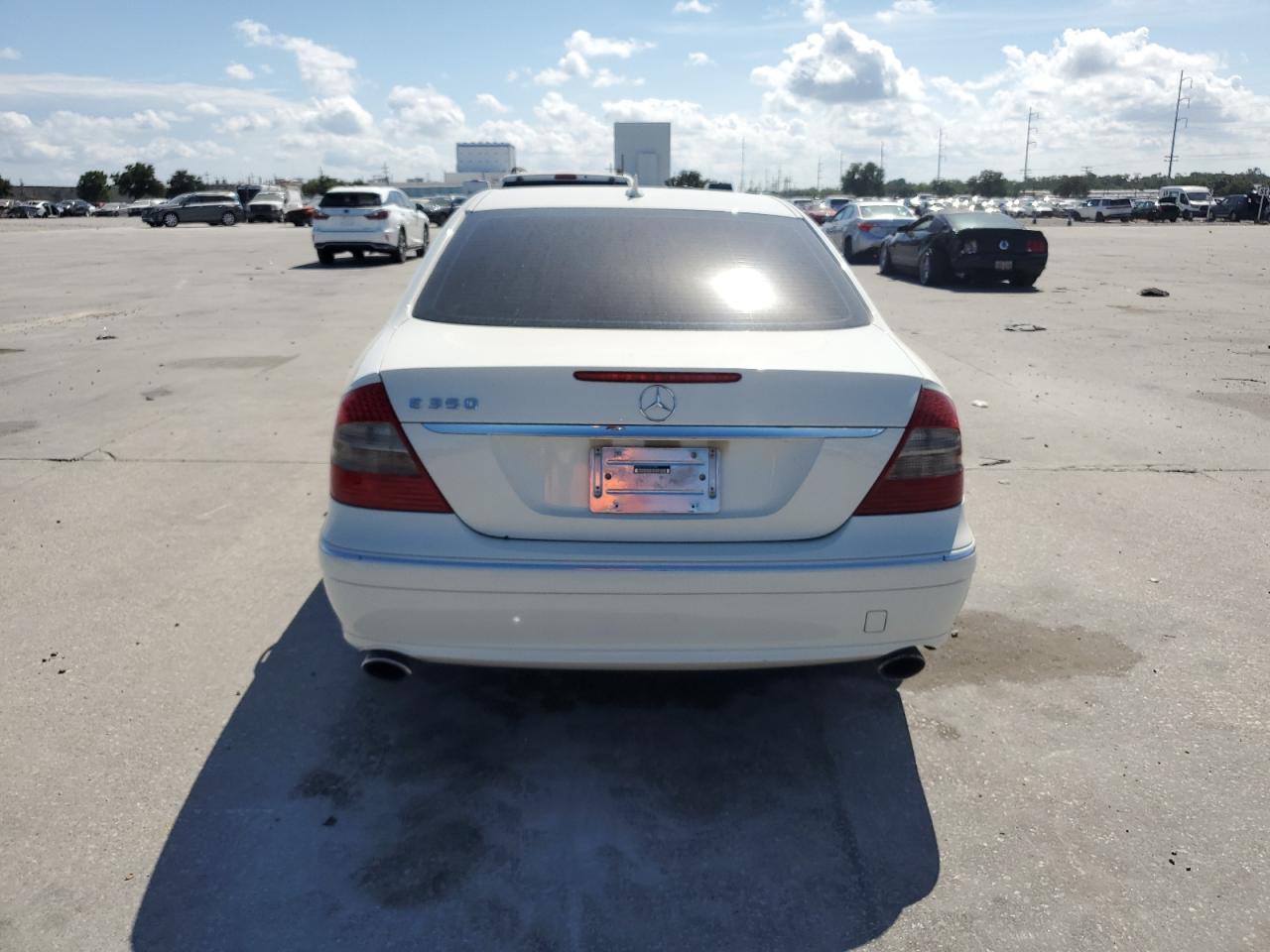 2007 Mercedes-Benz E 350 VIN: WDBUF56X67B075865 Lot: 69006444