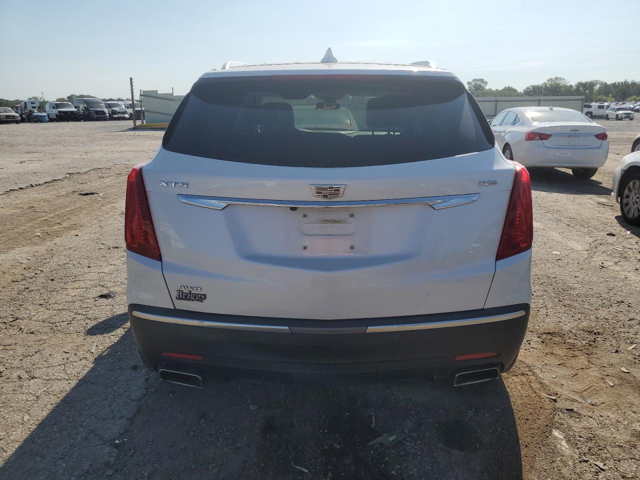 1GYKNDRS3JZ156711 2018 Cadillac Xt5 Luxury