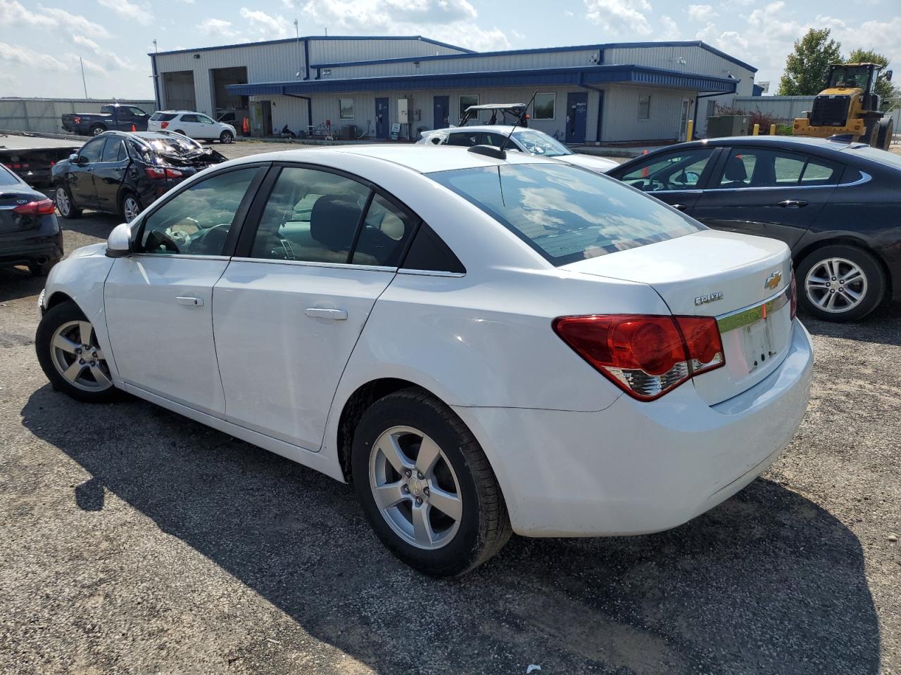 2016 Chevrolet Cruze - Image 2