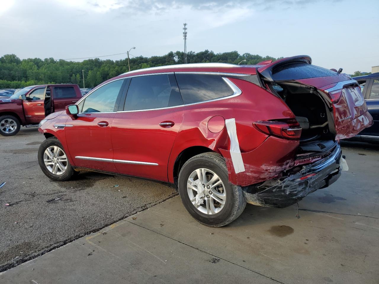 5GAERBKW7LJ181428 2020 BUICK ENCLAVE - Image 2